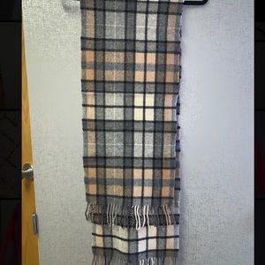 Grey beige plaid scarf
